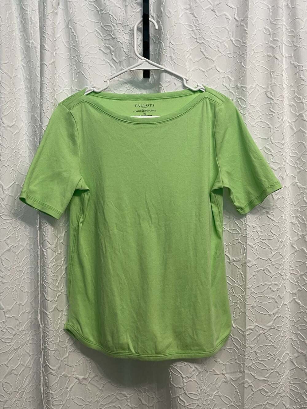Talbots Stretch Weekend Tee Size MP Green Short Sleeve Boat Neck Petite